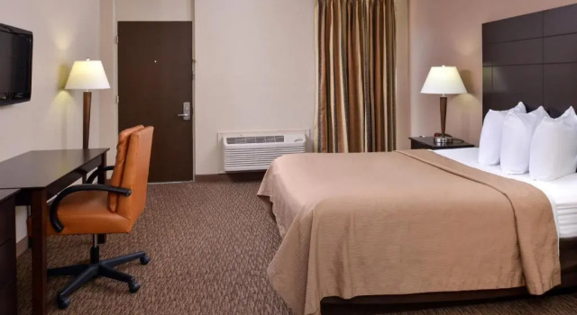 Двухместный номер Airport Inn