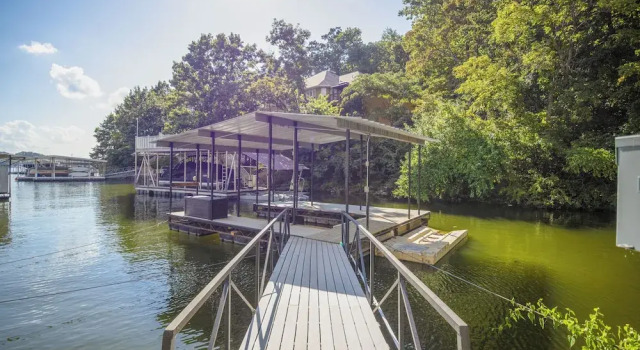 Коттедж Fire Pit + Private Dock: Ozarks Family Escape!