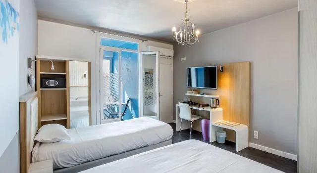 Номер Standard Hôtel Arc en Ciel et SPA Les Sables dOlonne