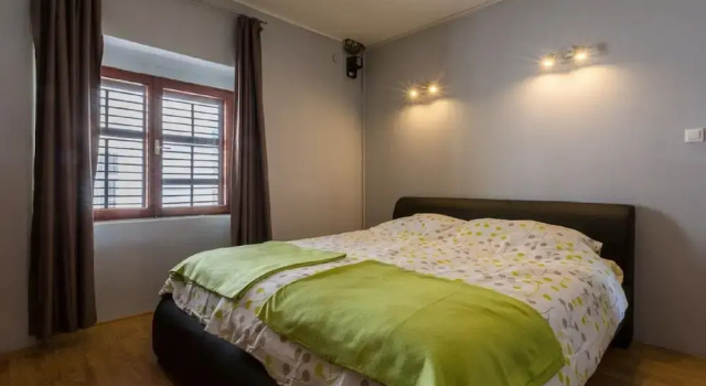 Коттедж с балконом Large Holiday Home With Private Pool, Wellness & Sea View