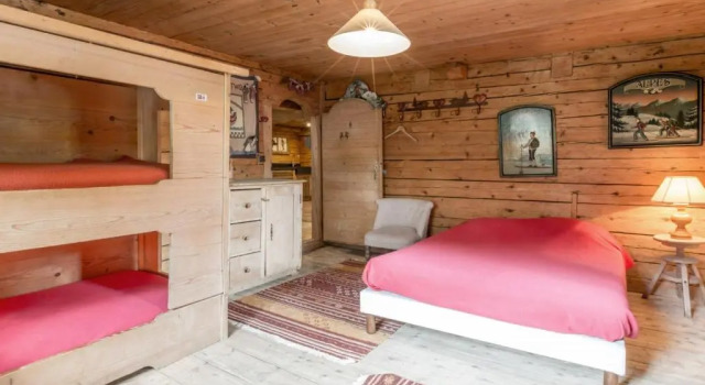 Chalet savoyard rénové, 10 pers, proche pistes, animaux admis - FR-1-304-162, Забронировать Шале Виллы Овернь-Рона-Альпы, Вилла
