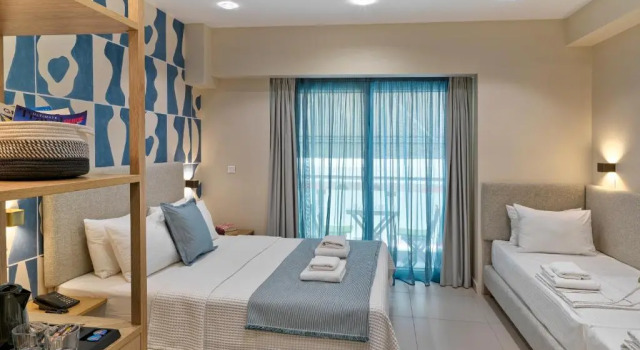 Четырёхместный номер Standard Phidias Piraeus Hotel