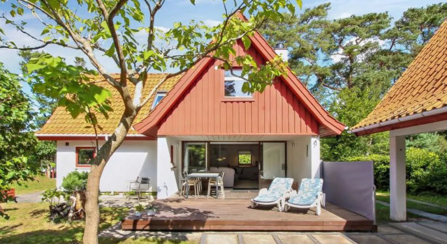 "Varpu" - 150m from the sea in Bornholm, Prenota Hotel Hotel a Neksø con parcheggio, Parcheggio