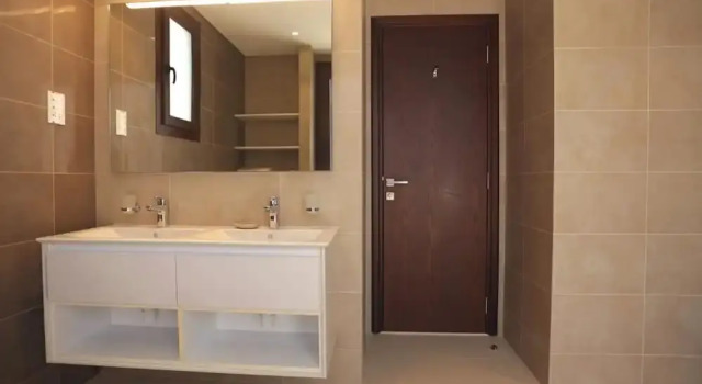 Peaceful 2-bedroom Pool Escape, Prenota Villa Cottage a Taqah, Cottage