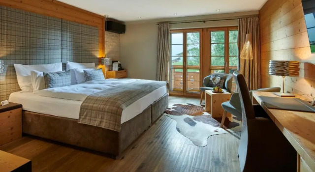 Двухместный номер Superior с балконом и с видом на горы Aspen Alpine Lifestyle Hotel