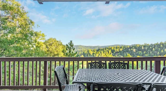 Nadelhorn by Avantstay Mins to the Lake + Arcade/playroom + Panoramic Deck Views