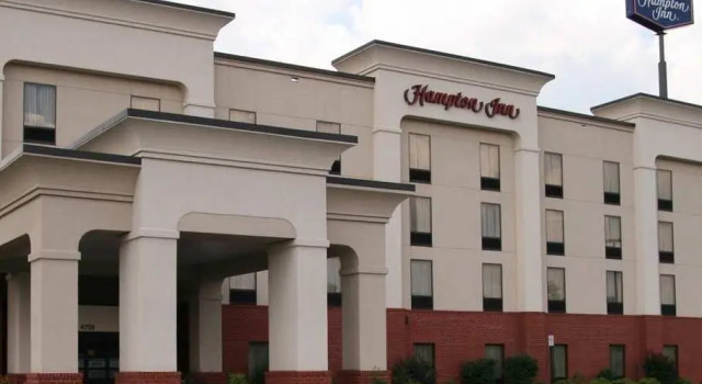 Номер Premium Hampton Inn Martinsburg South-Inwood
