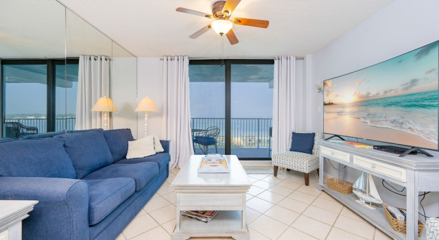 Номер Standard Compass Point 203 2 Bedroom Condo