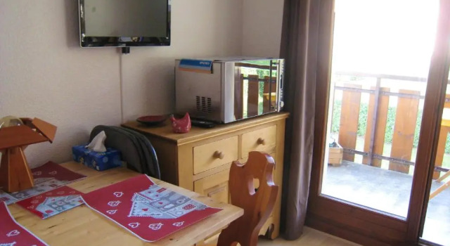 Appartement d'une chambre a Bernex a 50 m des pistes avec balcon et wifi, Забронировать Апартаменты/квартира Бернекс Южный берег Женевского озера