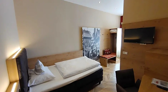 Номер Comfort AKZENT Hotel Bergs Alte Bauernschänke- Wellness und Wein