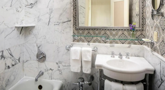 Четырёхместный номер Deluxe Hotel Bethlehem, A Historic Hotel of America