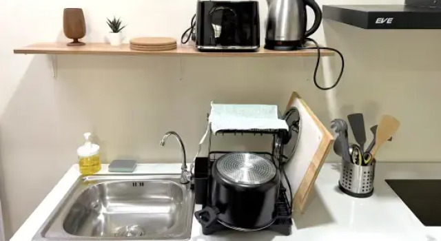Zen Haus (Newly furbished home with 5 min to Onnut BTS), Забронировать Отель Отели Бангкока 4 звезды, рядом с Банг Чак, 4*
