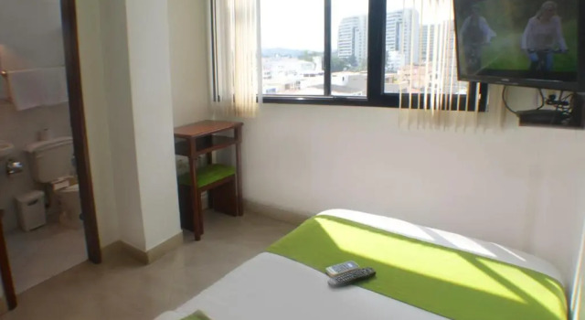 Одноместный номер Economy с красивым видом из окна Hotel Castell - Cerca Del Aeropuerto