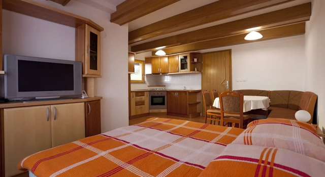 Tourist Farm Škrbina, Prenota Agriturismo Trebelno Dolenjska