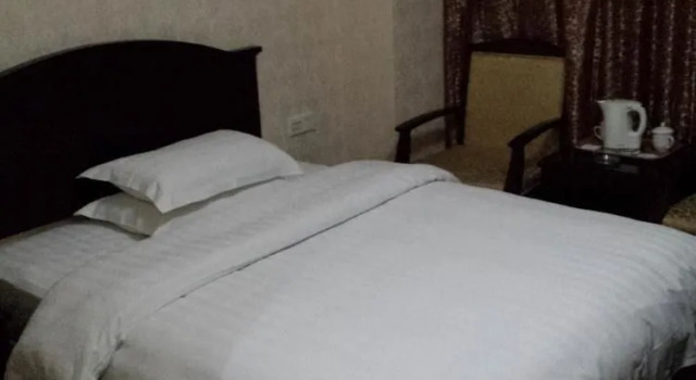 Guangzhou Jinlu Hotel, Boek Hotel Hotels in Guangdong met parkeren, Parkeren