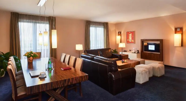 Номер Standard с балконом Metropolitan Hotel Sofia, a member of Radisson Individuals