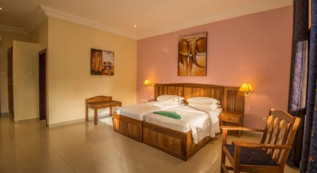 Трёхместный номер Superior с балконом Senegambia Beach Hotel