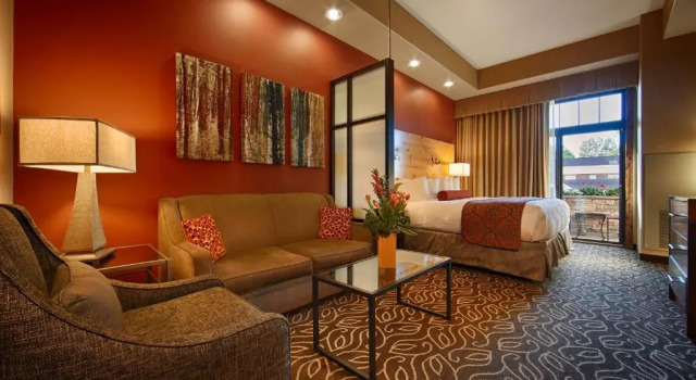 Номер Standard Best Western Premier Ivy Inn & Suites