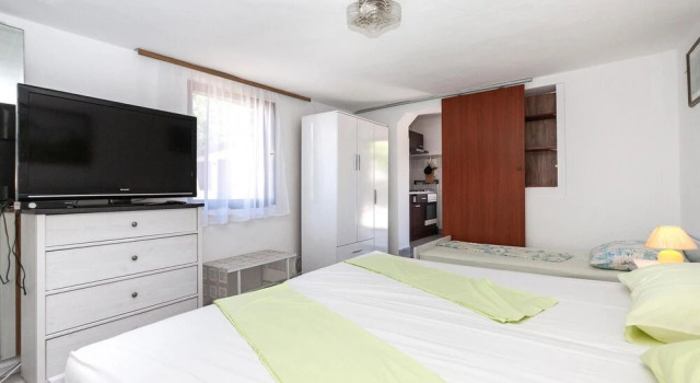 Amazing Home in Premantura With Wifi and 2 Bedrooms