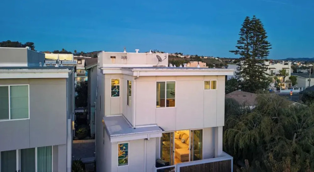 Коттедж с 3 комнатами Casa do Sol by Avantstay Rooftop Deck w Ocean Views 2 Blocks to Beach