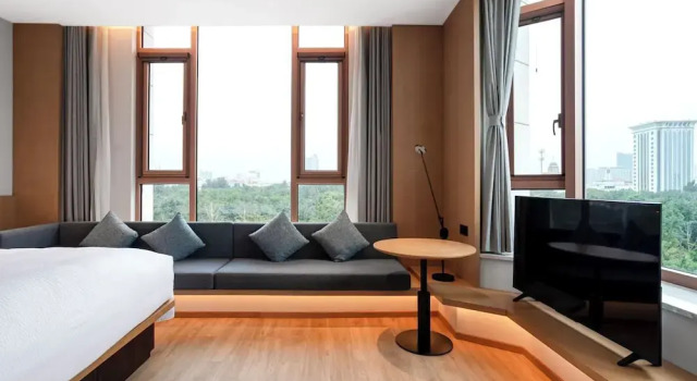 Четырёхместный номер Standard с видом на сад Fairfield by Marriott Yantai