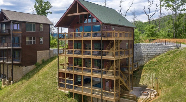 Splashtastic View Lodge by Jackson Mountain Rentals, Забронировать Дом для отпуска Виллы Гатлинберг, рядом с Hillbilly Golf, Вилла