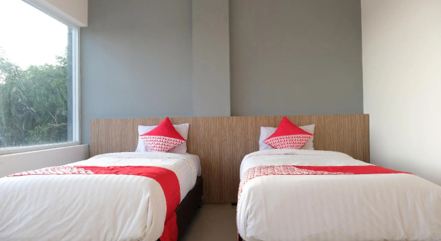 Двухместный люкс OYO 1138 Purple Hotel