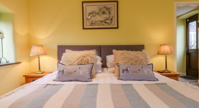 Bradley Stables, Boek Hotel Hotels in Merseyside met zwembad, Zwembad