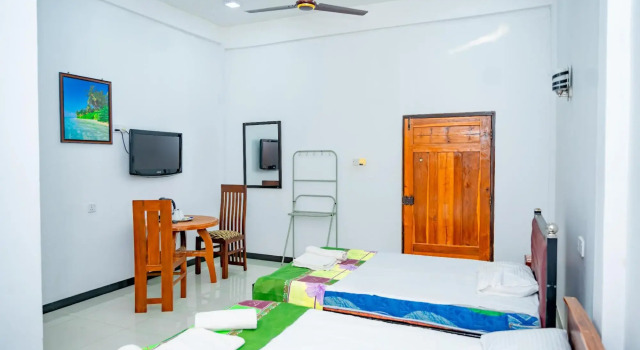 Thisha Hotel