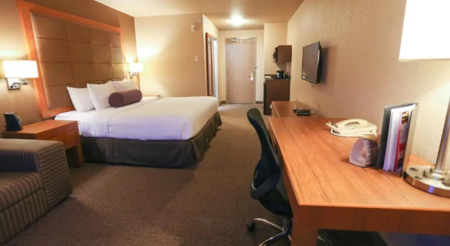 Двухместный номер Standard Prairie Crest Calgary Airport by IHG
