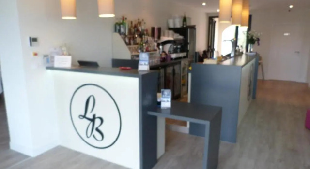 Hotel La Bourrine, Забронировать Отель Бурньёф-ан-Рес Земли Луары
