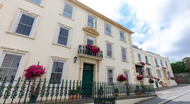 Pandora Hotel, Book Hotel St Peter Port 