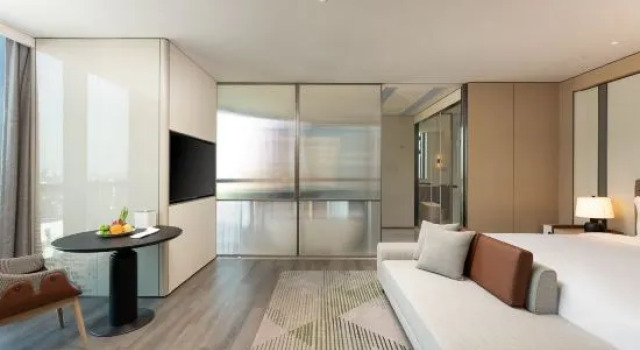 Люкс Business Holiday Inn Changchun High Tech Zone by IHG