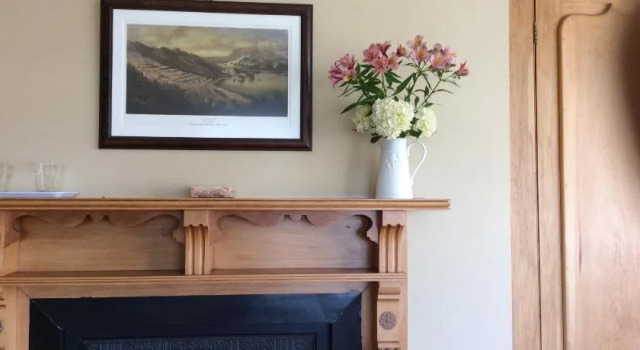 Glen Almond House, Book Hotel New Plymouth Stratford Mountain Club