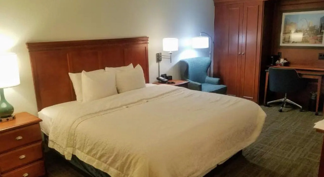 Номер Deluxe Hampton Inn St. Louis - Westport