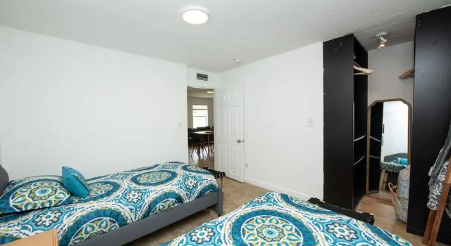 Апартаменты Цокольный этаж с 4 комнатами Renzzi Wynwood House