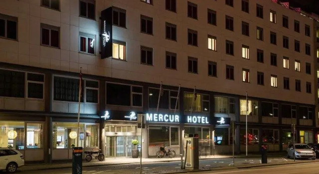Кровать в общем номере ProfilHotels Mercur