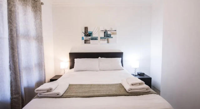 Апартаменты Luxury с 2 комнатами с балконом Prestige Apartments Sandton at Westpoint