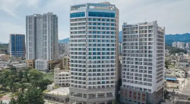 Richeville Signature Hotel and Residence, Boek Hotel Hotels in Gangwon-Do met parkeren, Parkeren