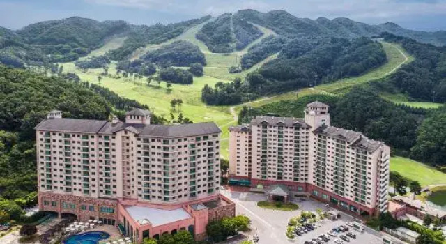 Oak Valley Resort Hills Village, Rezerwuj Ośrodek wypoczynkowy Hotele w Wonju z basenem, Basen