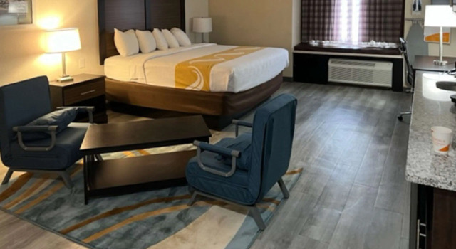 Quality Inn & Suites Myrtle Beach near Outlets, Забронировать Отель Миртл-Бич Гранд-Странд, рядом с Аутлет-центр Tanger Outlets Myrtle Beach Hwy 501
