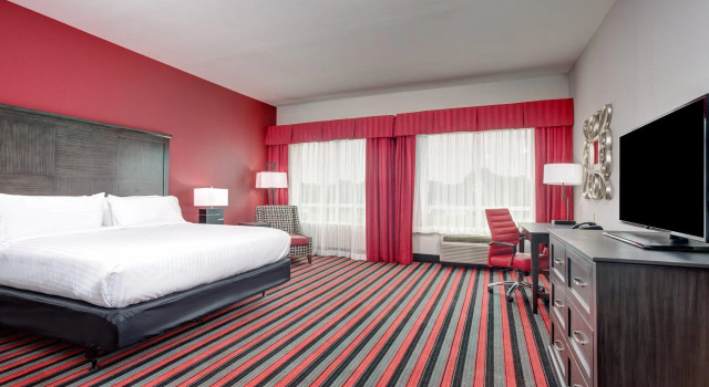 Номер Standard Holiday Inn & Suites Lafayette North by IHG