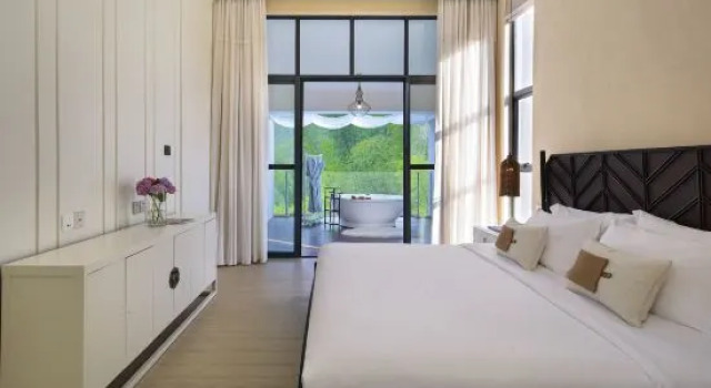 Люкс Courtyard Hotel - Yulong River Branch