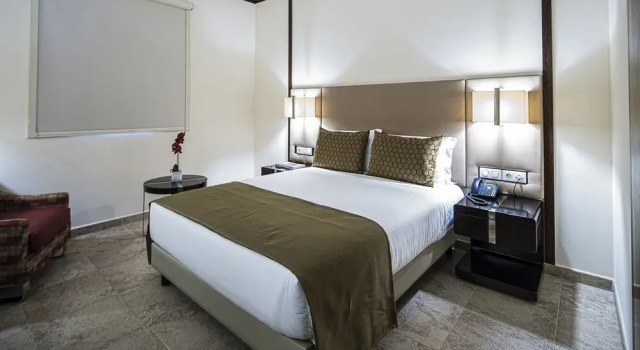 iu Hotel Luanda Viana, Book Hotel SPA Hotels in Luanda, SPA