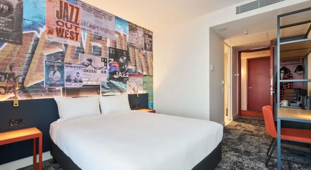 Номер Superior с видом на гавань ibis Styles Melbourne Airport