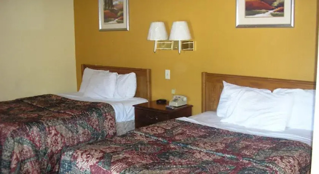 Red Carpet Inn - Gatlinburg