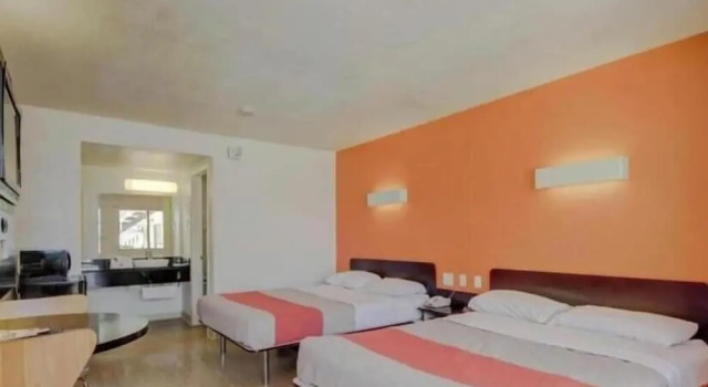 Четырёхместный номер Standard Motel 6-San Antonio, TX - Fort Sam Houston