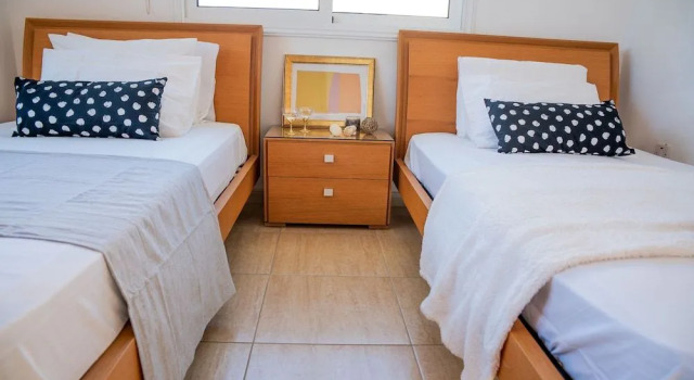 Konnos Beach Villa No 5, Забронировать Вилла Отели Протарас с бассейном, рядом с Зеленая бухта, Бассейн
