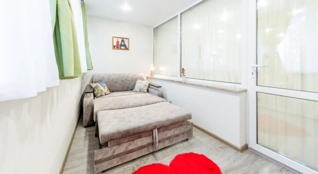 Sun City Apartment (Сан Сити Апартмент) на улице Островского