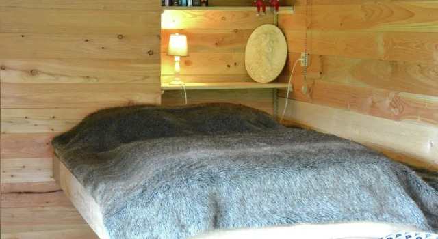 Cozy Mobile Home in Vresse-sur-semois With Terrace, Забронировать Дом для отпуска Врес-сюр-Семуа 